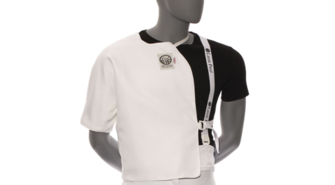 Mannequin wearing under plastron